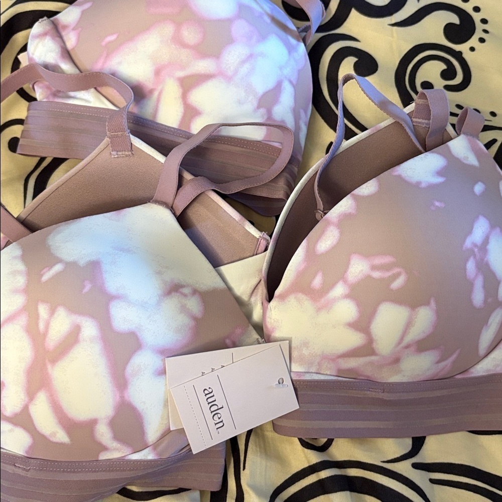 NWT- 36 B Auden Women's
Tie-Dye Bra - Purple and Cream-
Padded push-up - Picture 6 of 6